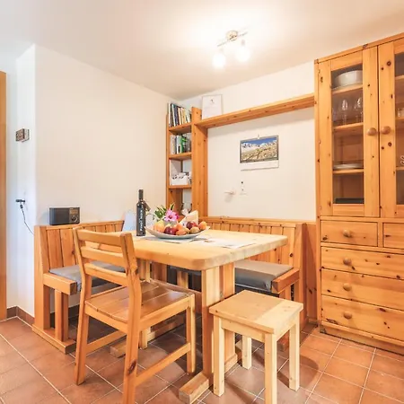 Miramunt Apartment